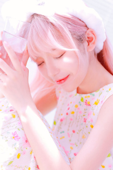 实拍各种胸走光见奶头